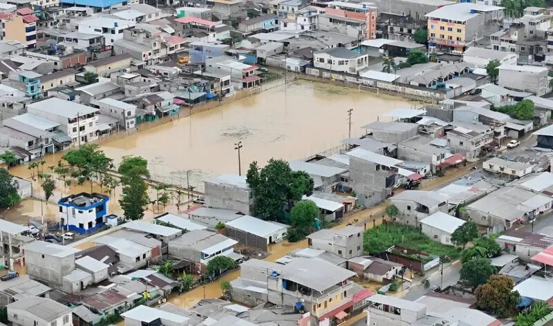 Siete ríos desbordados y más de 23.000 afectados en Ecuador en medio de la emergencia por el fenómeno de El Niño